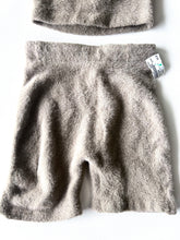 Load image into Gallery viewer, Gym Shark Shorts Size Small
