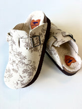 Load image into Gallery viewer, Rocket Dog Shoes Size 8
