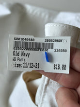 Load image into Gallery viewer, Old Navy W Pants Size 11/12-31
