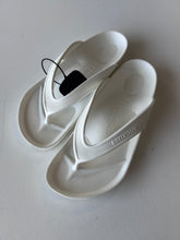 Load image into Gallery viewer, Birkenstock W Sandals
