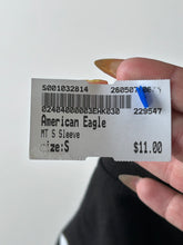 Load image into Gallery viewer, American Eagle M T-Shirt Size S
