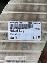 Load image into Gallery viewer, Michael Kors W Sandals Size 5
