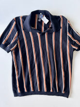 Load image into Gallery viewer, H&amp;M M T-Shirt Size L
