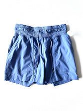 Load image into Gallery viewer, Lululemon Athletic Shorts Size Small

