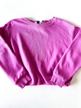 Load image into Gallery viewer, Universal Thread Sweatshirt Size Medium
