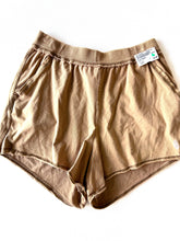 Load image into Gallery viewer, Free People Shorts Size Medium
