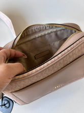 Load image into Gallery viewer, Michael Kors Purse
