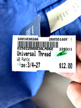 Load image into Gallery viewer, Universal Thread Pants Size 3/4
