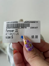 Load image into Gallery viewer, Forever 21 W Long Sleeves Size S
