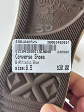 Load image into Gallery viewer, Converse W Shoes Size 8.5
