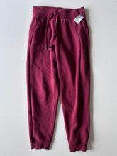 Load image into Gallery viewer, Lulu Lemon W Athletic Pants Size XS
