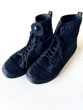 Load image into Gallery viewer, W Boots Dr Martens
