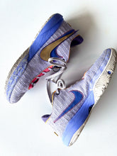Load image into Gallery viewer, Nike M Shoe Size 13
