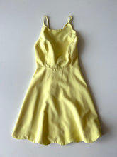 Load image into Gallery viewer, Lulus Dress Size M
