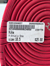 Load image into Gallery viewer, Nike M Shoes Size 10.5
