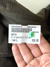 Load image into Gallery viewer, Aerie W Sweatshirt (2/2) Size L
