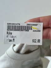 Load image into Gallery viewer, Nike M T-Shirt Size M

