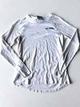 Load image into Gallery viewer, Under Armor Athletic Long Sleeve Size Small
