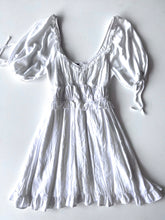Load image into Gallery viewer, Trixxi Dress Short Size M
