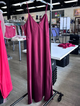 Load image into Gallery viewer, A New Day Dress Size L

