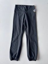 Load image into Gallery viewer, Offline W Athletic Pants Size L
