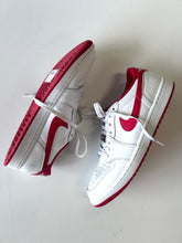 Load image into Gallery viewer, Nike M Shoes Size 10.5
