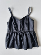 Load image into Gallery viewer, Old Navy W Tank Size S
