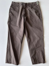 Load image into Gallery viewer, Dockers M Pants Size 34
