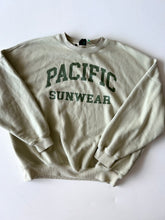 Load image into Gallery viewer, Pac Sun W Sweatshirt Size S
