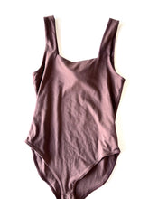 Load image into Gallery viewer, Old Navy Bodysuit Size Extra Small
