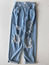 Load image into Gallery viewer, BDG W Denim Size 5/6-28
