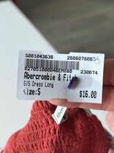 Load image into Gallery viewer, Abercrombie &amp; Fitch Dress Size S
