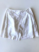 Load image into Gallery viewer, A New Day Skirt Short - Size 2

