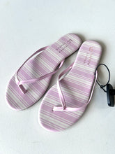 Load image into Gallery viewer, LC Lauren Conrad W Sandals Size 7
