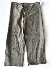 Load image into Gallery viewer, Universal Thread W Pants Size 15/16-34

