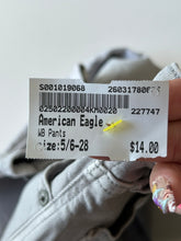 Load image into Gallery viewer, American Eagle W Pants Size 5/6-28
