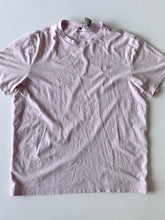 Load image into Gallery viewer, American Eagle M T-Shirt Size L
