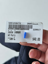 Load image into Gallery viewer, Lulu Lemon W Athletic Pants Size L
