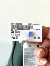 Load image into Gallery viewer, Old Navy W T-Shirt Size M
