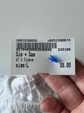 Load image into Gallery viewer, Sim + Sam W T-Shirt Size L
