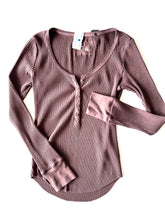 Load image into Gallery viewer, WT Long Sleeve Aerie
