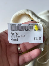 Load image into Gallery viewer, Pac Sun Sweatshirt Size Small
