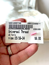 Load image into Gallery viewer, Universal Thread WB Pants Size 15/16-34
