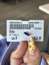 Load image into Gallery viewer, Nike M T-Shirt Size M
