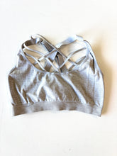 Load image into Gallery viewer, Victoria’s Secret Sports Bra Size L
