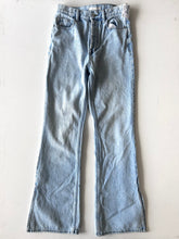 Load image into Gallery viewer, Pac Sun W Denim Size 3/4-27
