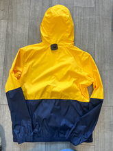 Load image into Gallery viewer, Nike Outerwear Size Extra Small

