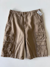 Load image into Gallery viewer, Faded Glory M Shorts Size 30
