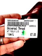 Load image into Gallery viewer, Universal Thread Long Sleeve T-Shirt Size Large
