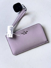 Load image into Gallery viewer, Kate Spade Wristlet
